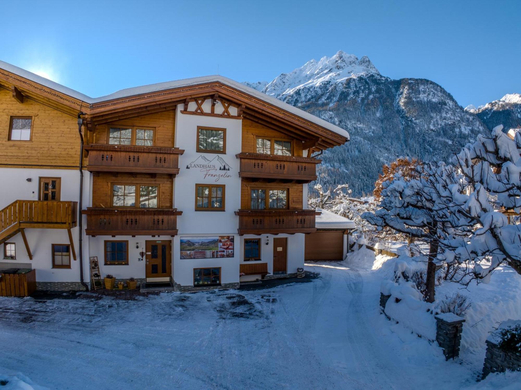 Landhaus Franzelin Bed & Breakfast Längenfeld Eksteriør bilde