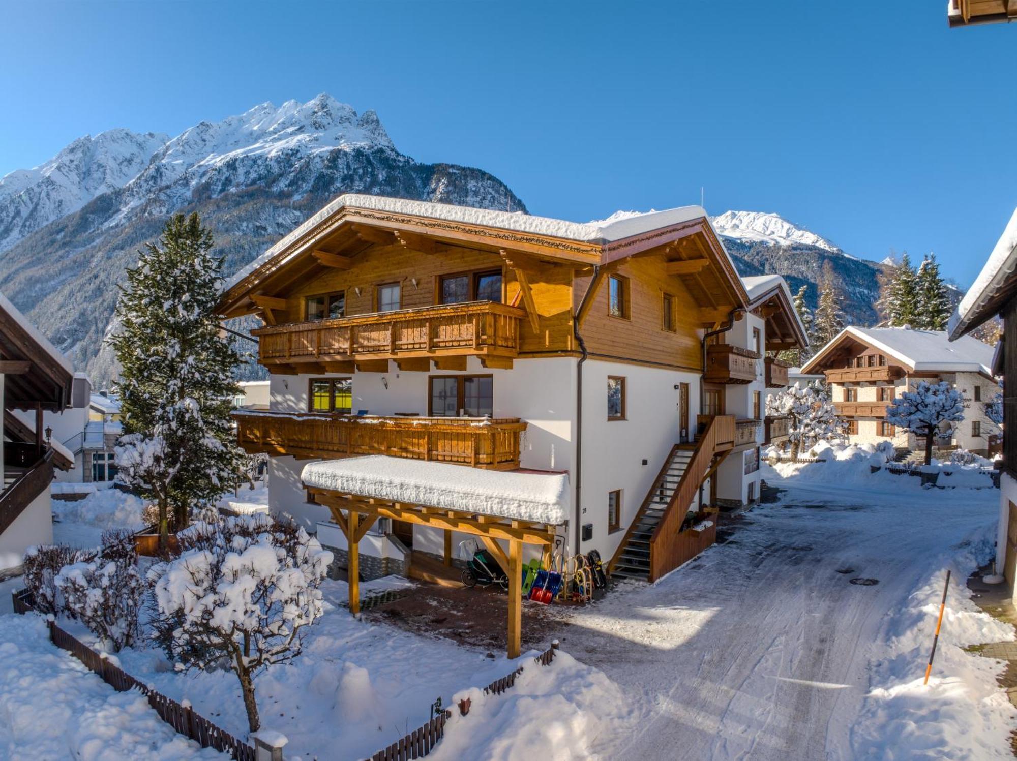 Landhaus Franzelin Bed & Breakfast Längenfeld Eksteriør bilde